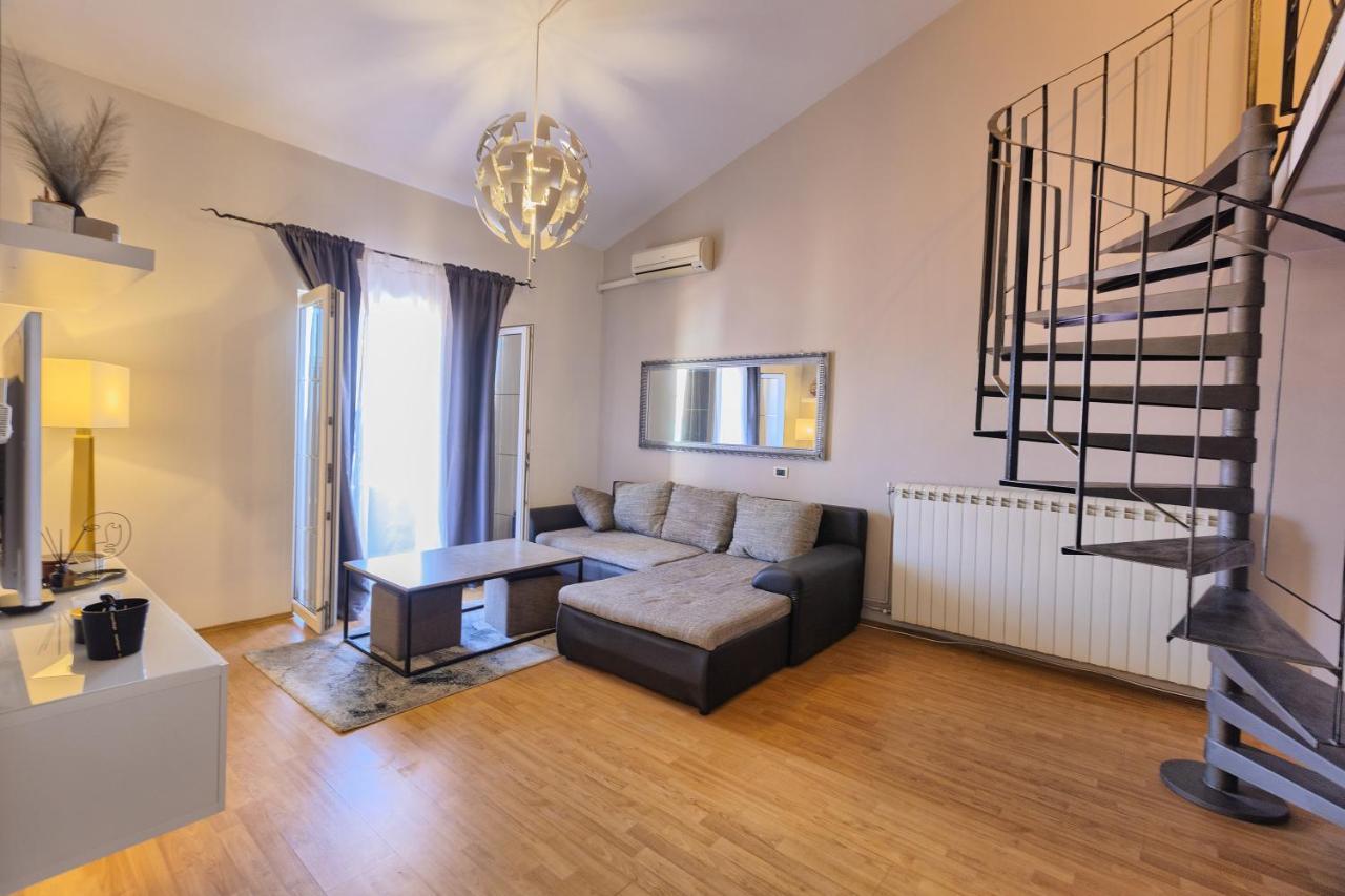 Apartment Rizzi Pula Eksteriør billede