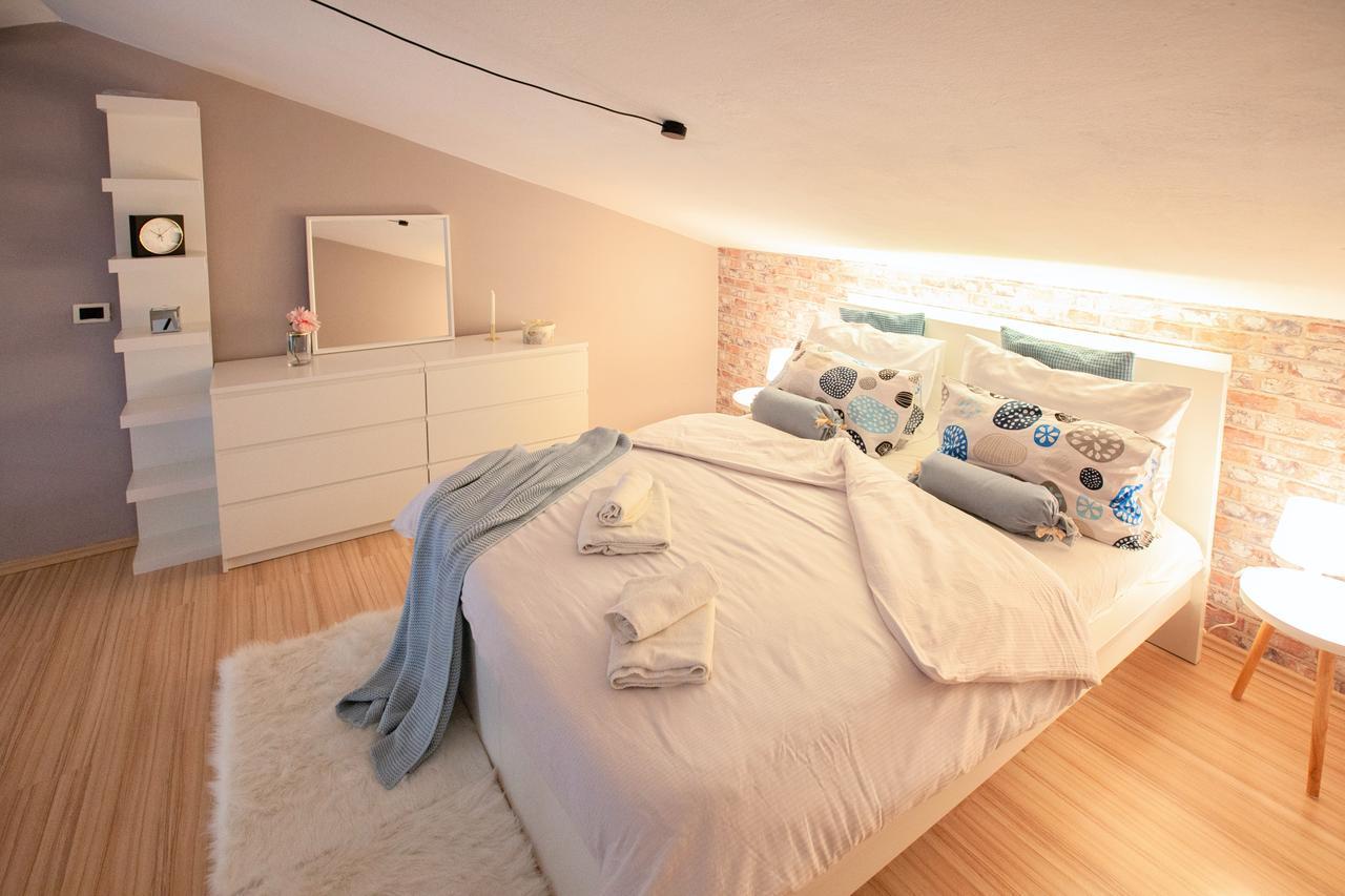 Apartment Rizzi Pula Eksteriør billede